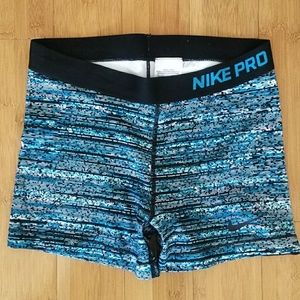 L NIKE PRO WOMENS SPANDEX SHORTS BLUE